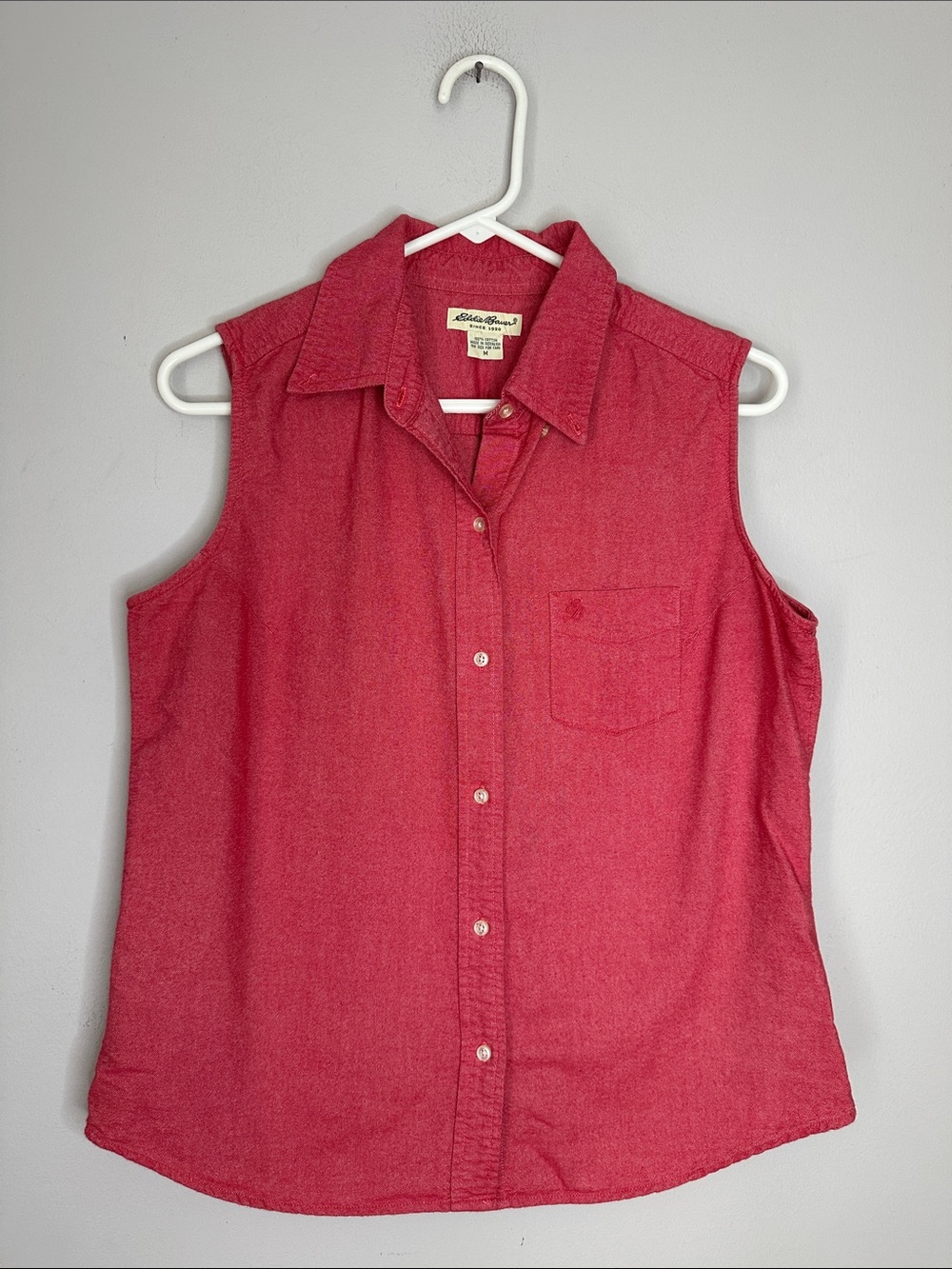Eddie Bauer Sleeveless Button-Down Shirt Red size M